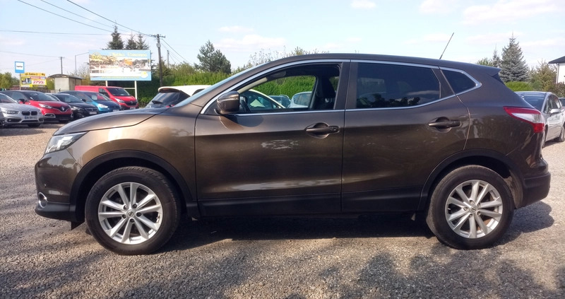 Nissan Qashqai cena 47700 przebieg: 133000, rok produkcji 2014 z Chełmno małe 154